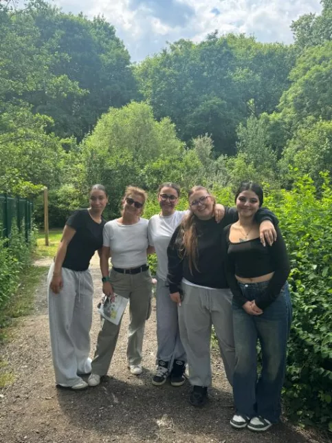 les classes du Campus Saint-Antoine participent dans la bonne humeur au grand nettoyage de l'établissement 
