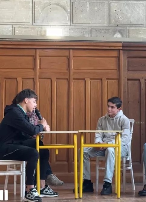 un élève explique son projet éco-responsable