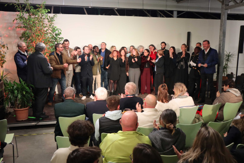 l'équipe du Campus Saint-Antoine applaudit M. Dugord